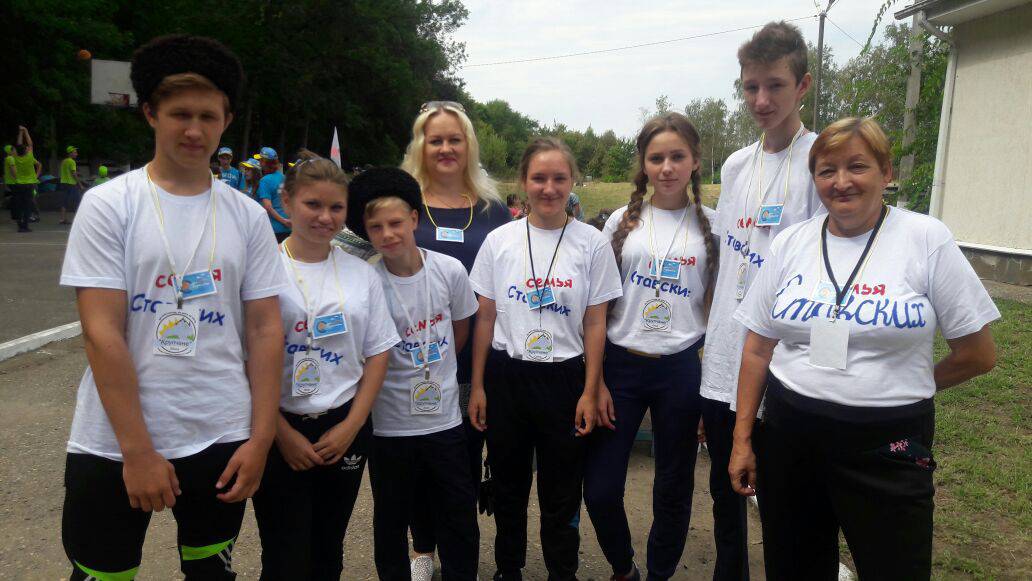 Семья Ставских из хутора Крупской заняла 3-е место в краевом турслете