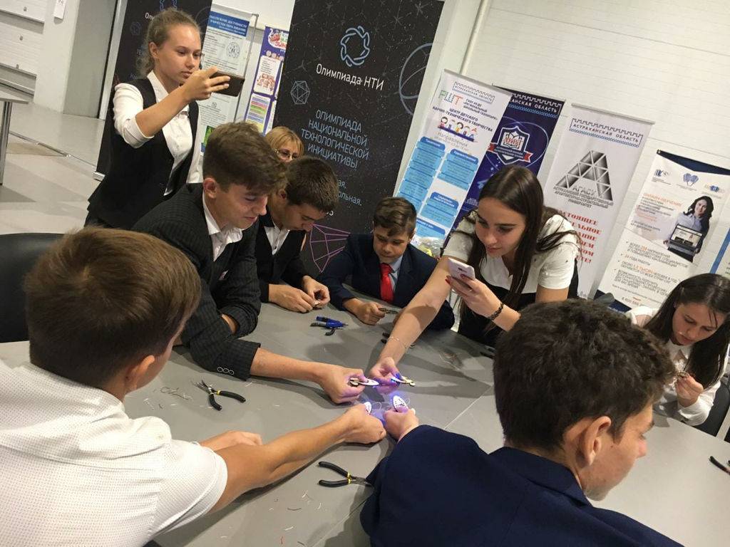 Ученики поселка Октябрьского побывали на фестивале «От винта!»