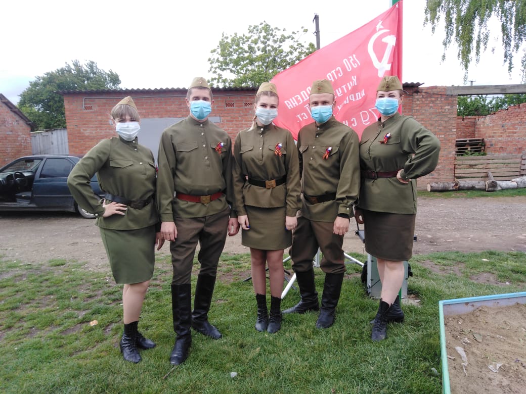 С Днем Победы марьянцев поздравили дома