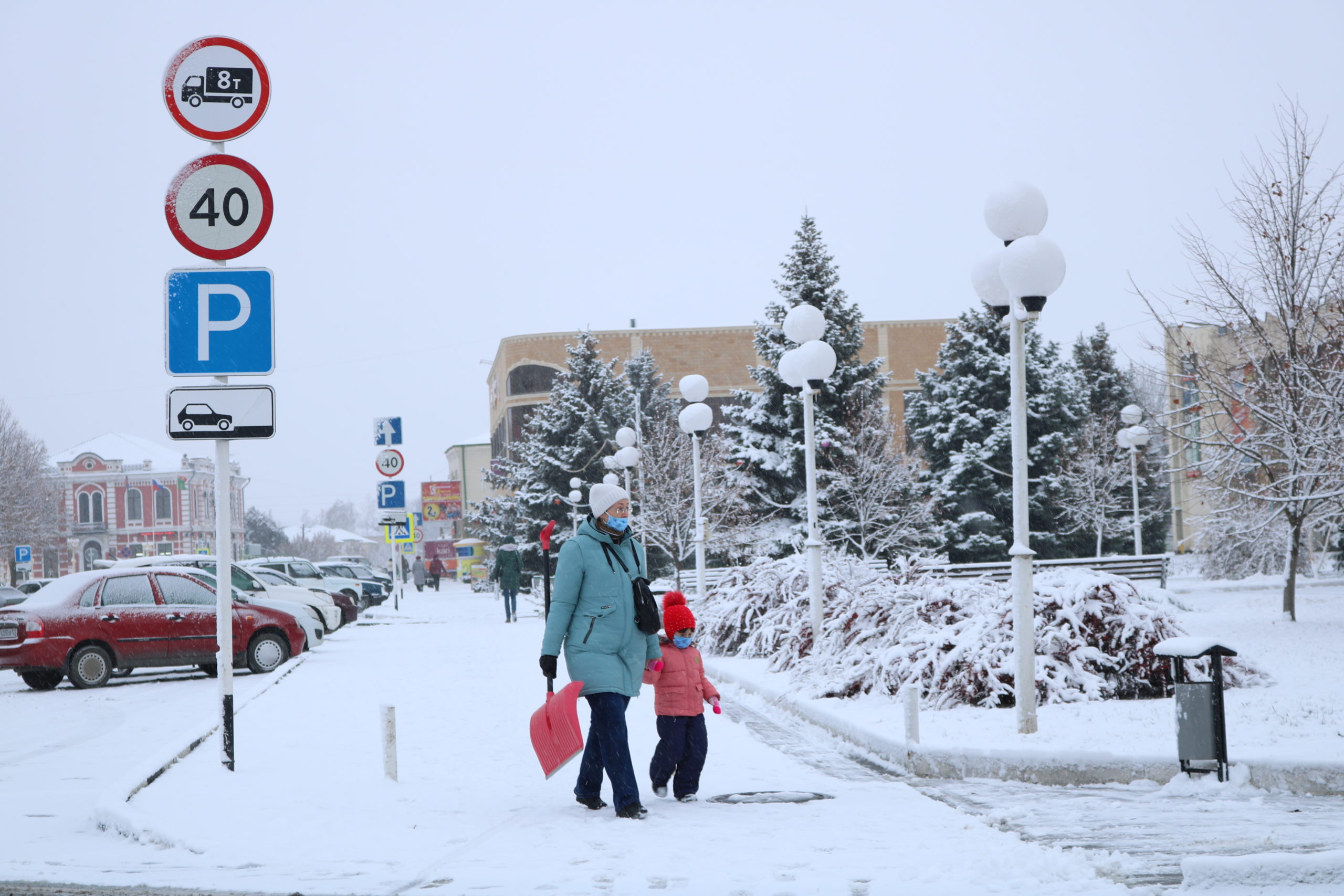 В Красноармейском районе продолжается снегопад