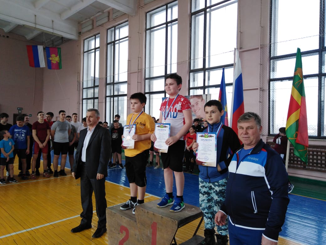 На чемпионате края гиревики Красноармейского района заняли 9 призовых мест