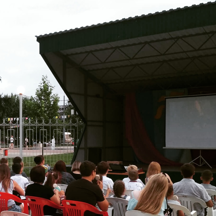 Для жителей станицы Полтавской и ее гостей 28 августа покажут три кинофильма