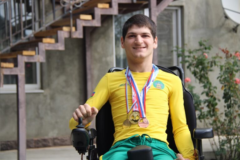 Спортсмен из станицы Смоленской, имеющий инвалидность, награжден именной премией губернатора края