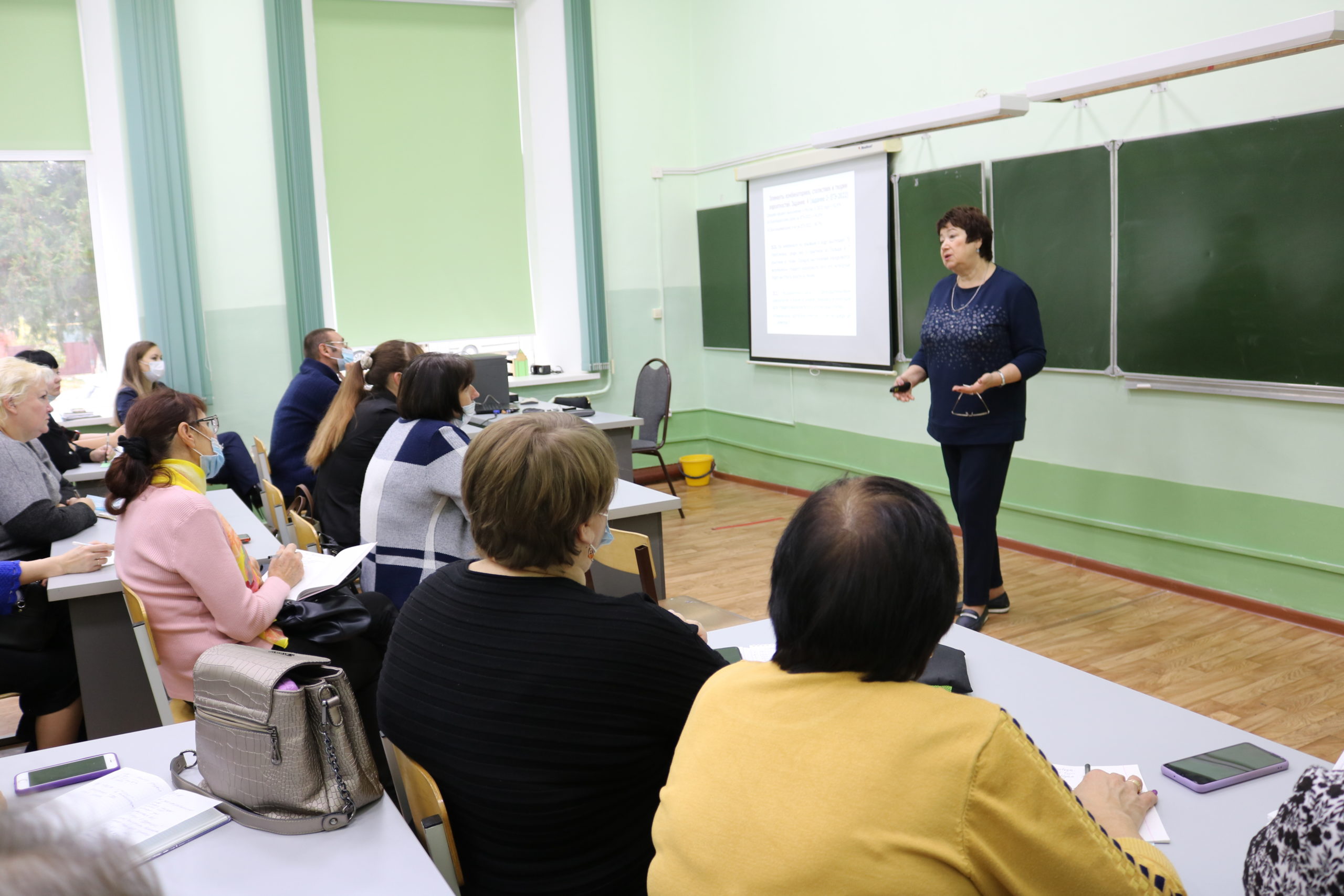 В станице Полтавской методист издательства «Просвещение» провела для учителей района семинар