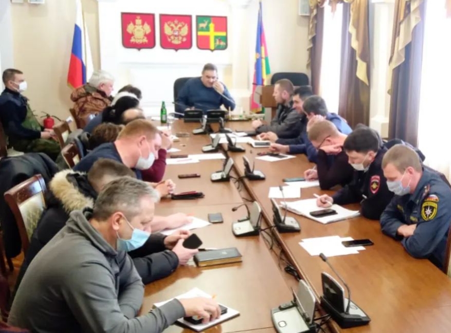В Красноармейском районе во время снегопада дороги будут расчищать круглосуточно