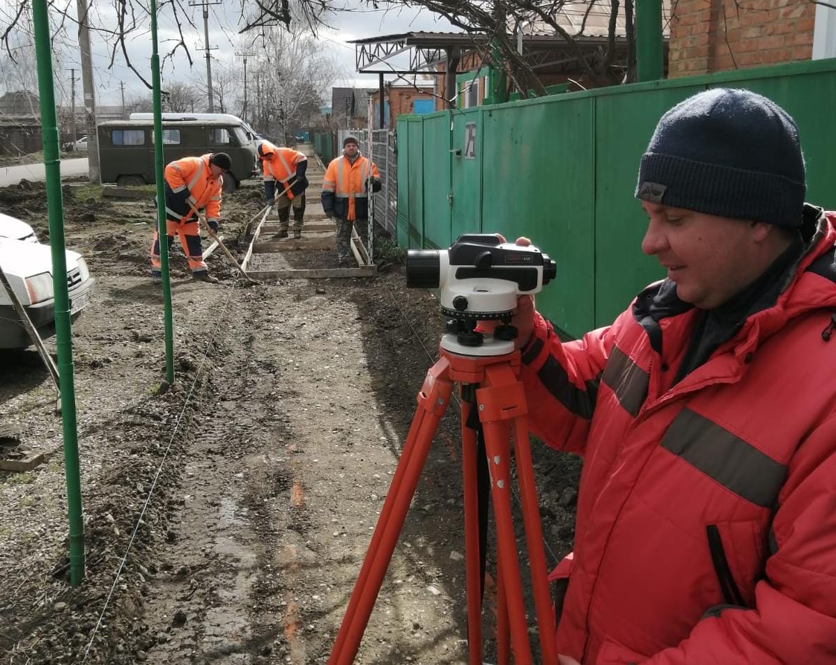 В станице Марьянской по нацпроекту «Безопасные качественные дороги» построят новый тротуар и дорогу
