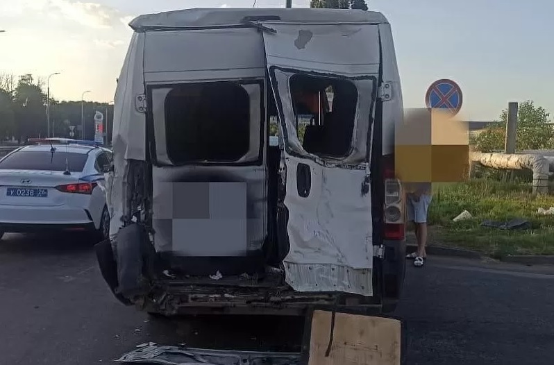 В Невинномысске в ДТП пострадали двое взрослых и подросток из Краснодарского края