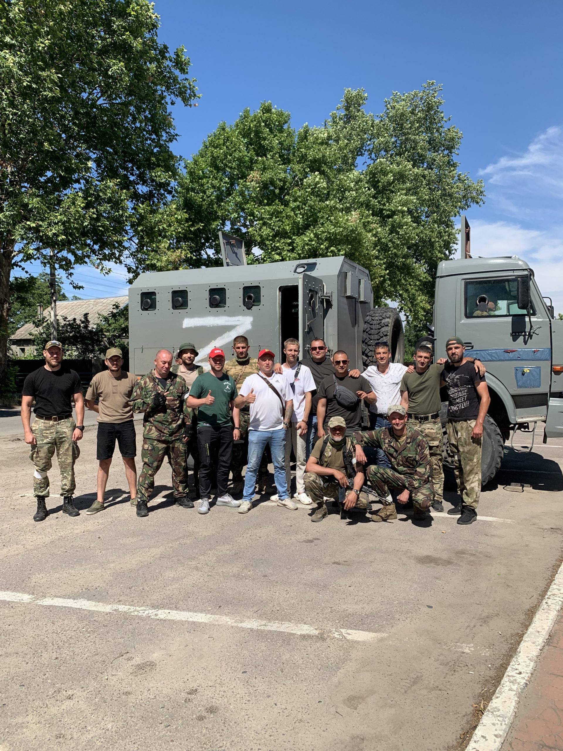 Полтавчане добрались с гуманитарным грузом до Херсонской области