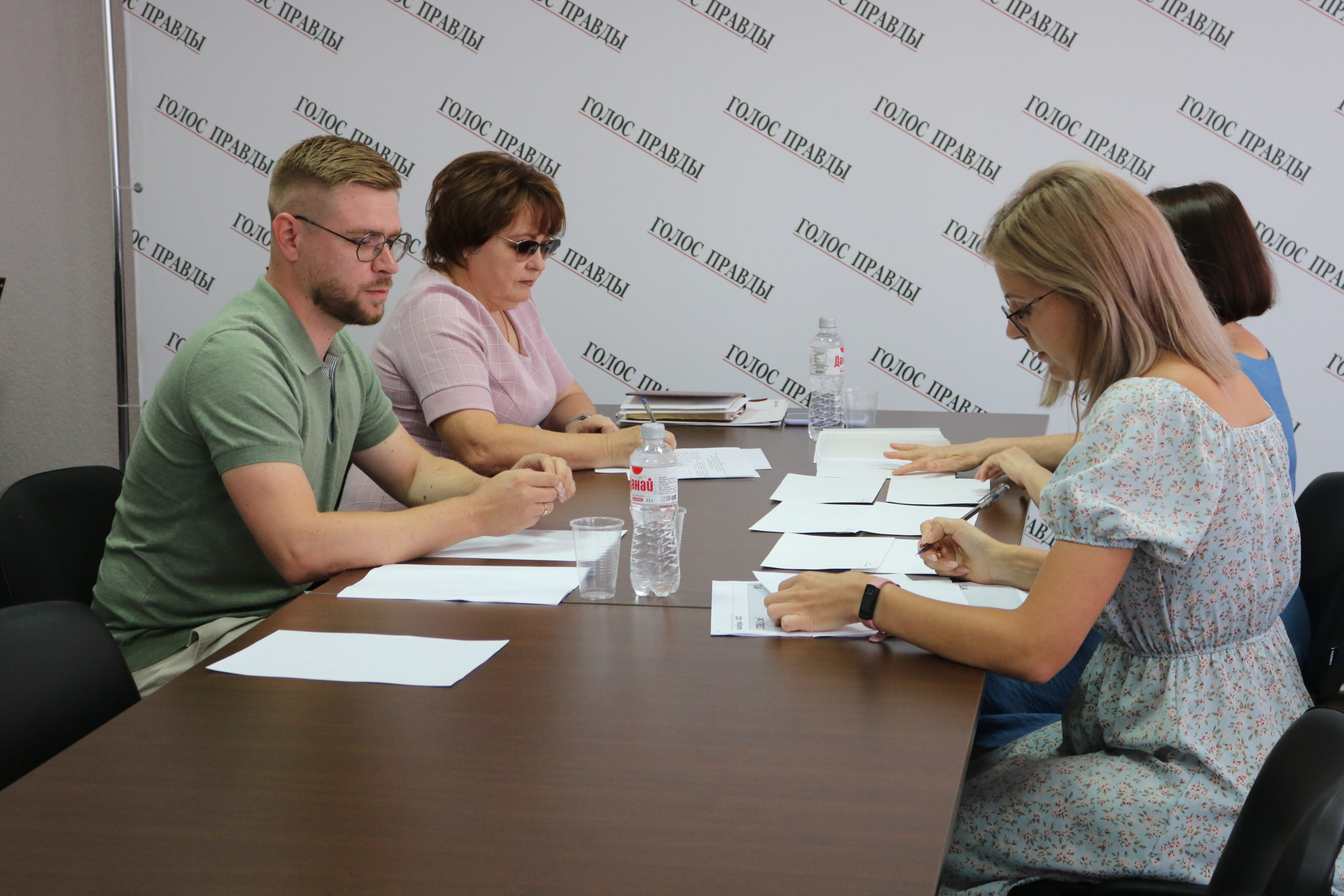 В редакции газеты «Голос правды» прошла жеребьевка по предоставлению бесплатной (платной) печатной площади