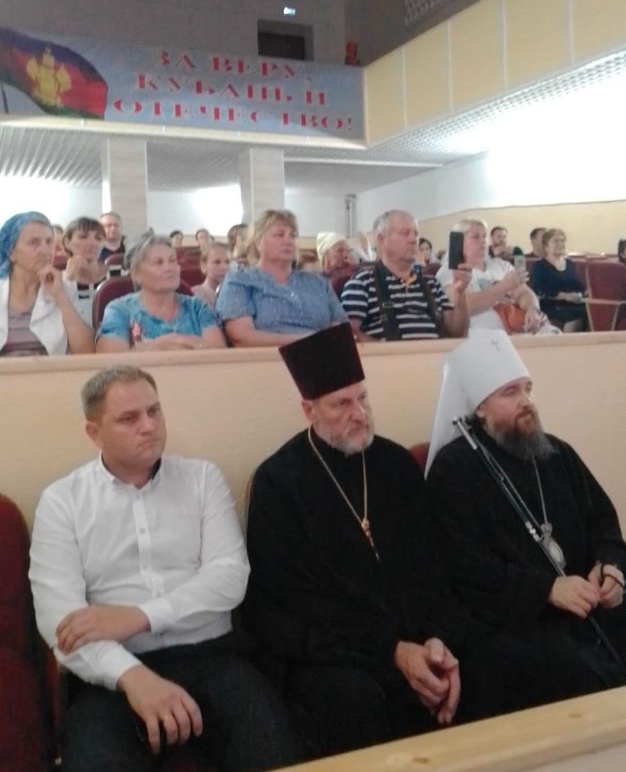 Третий день голосования в Трудобеликовском совпал с приездом митрополита Григория