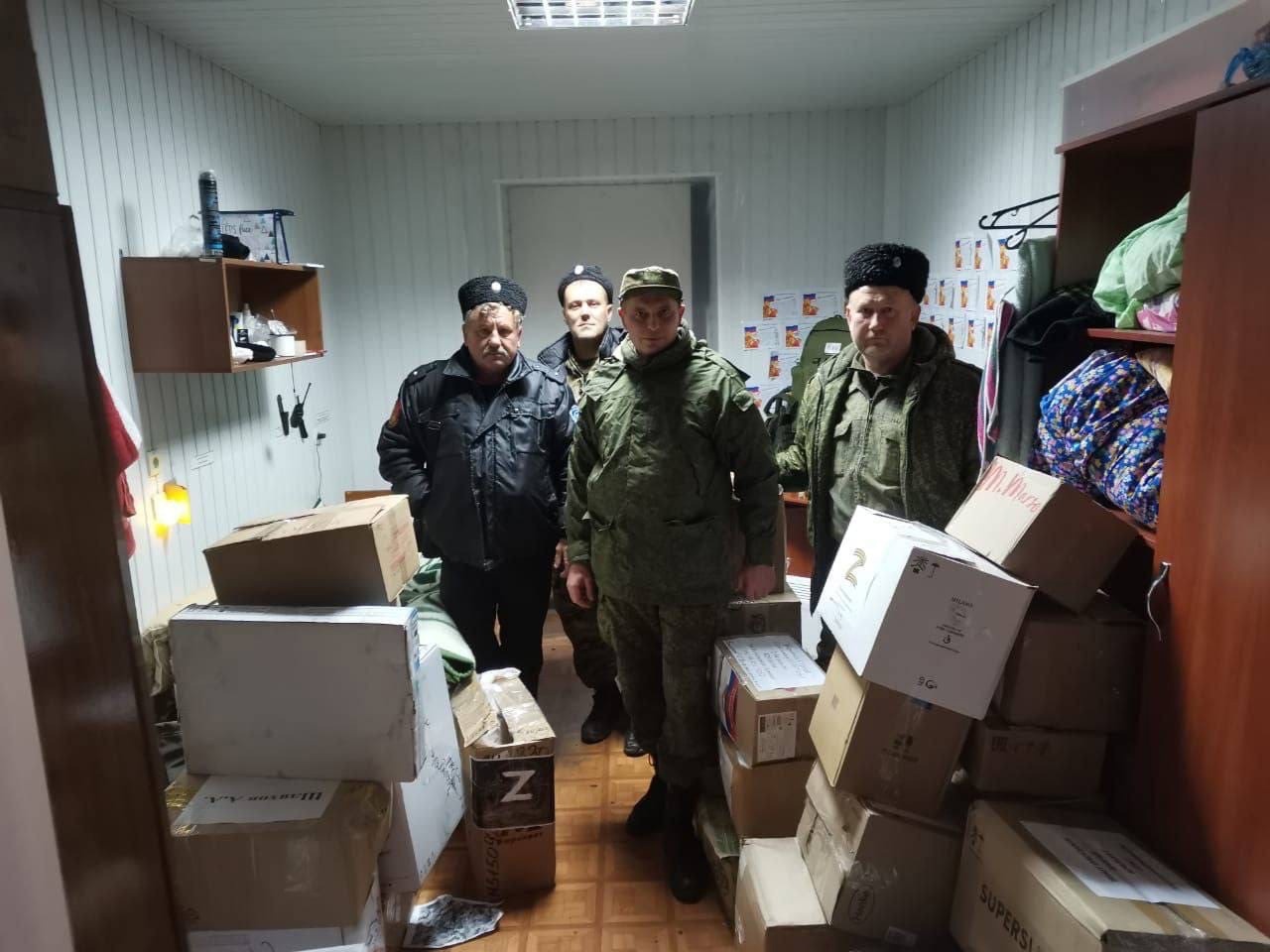 Кубанские казаки за неделю доставили 16 тонн гуманитарной помощи на Донбасс