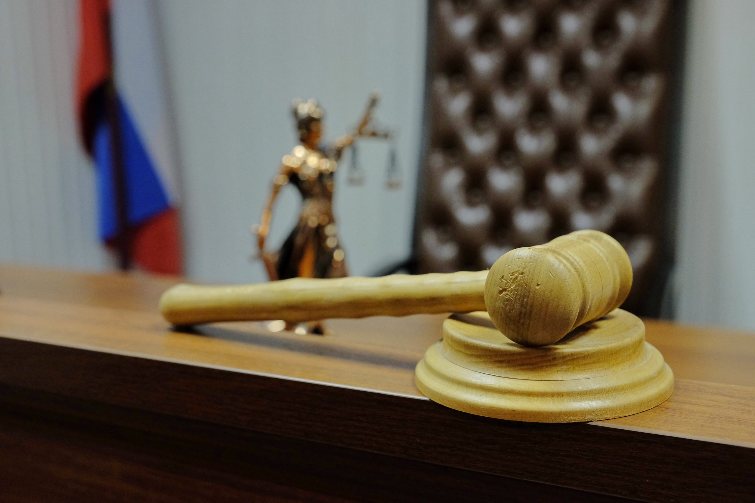 В Красноармейском районе злостного неплательщика алиментов отправили на обязательные работы