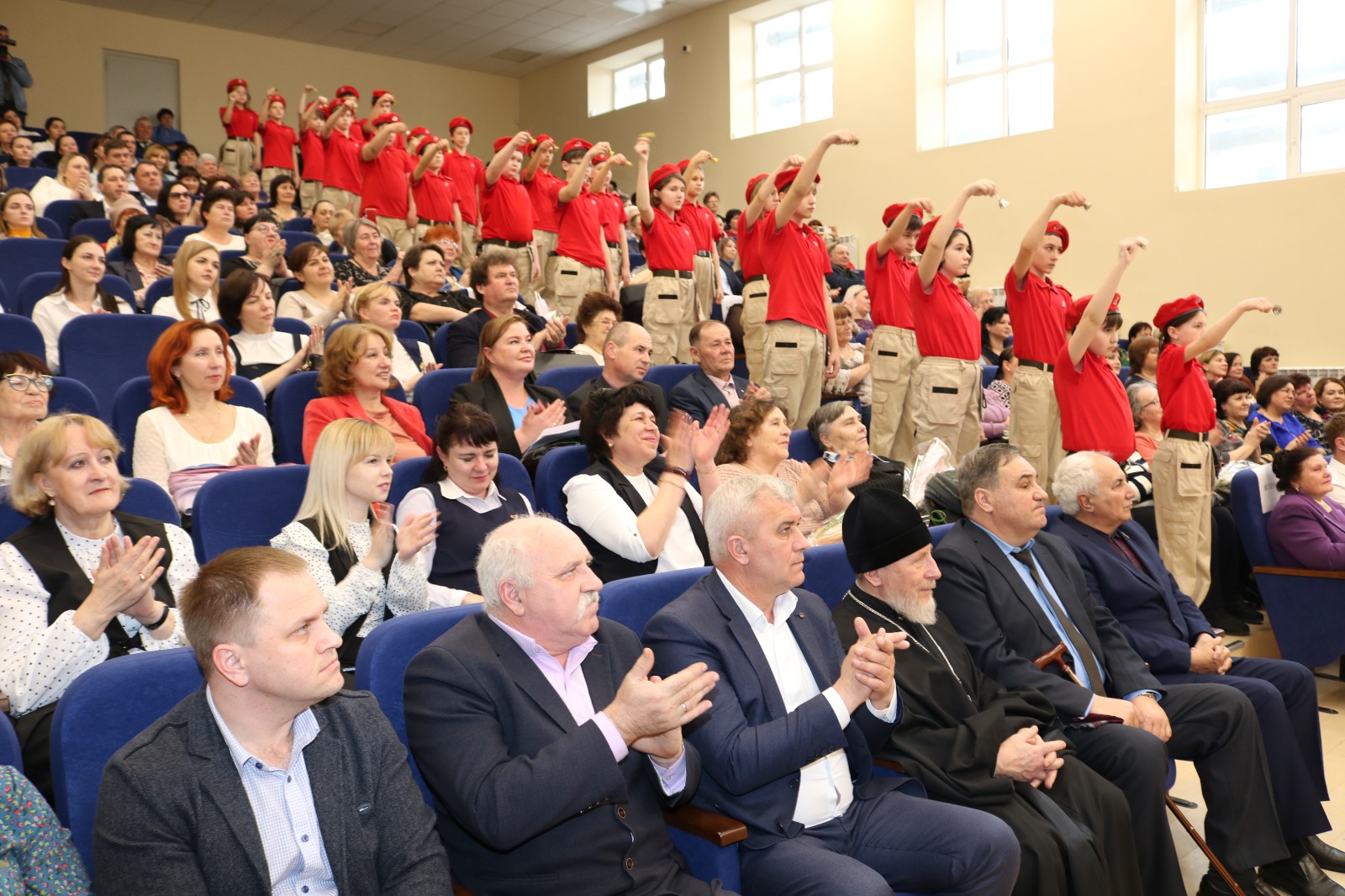 В Красноармейском районе в полтавской ДШИ открыли Год педагога и наставника