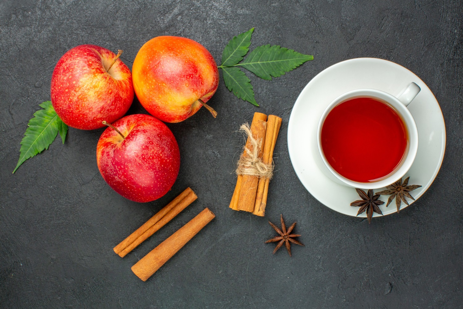 Яблочный чай: снижает сахар, холестерин и давление, укрепляет кости и лечит запор
