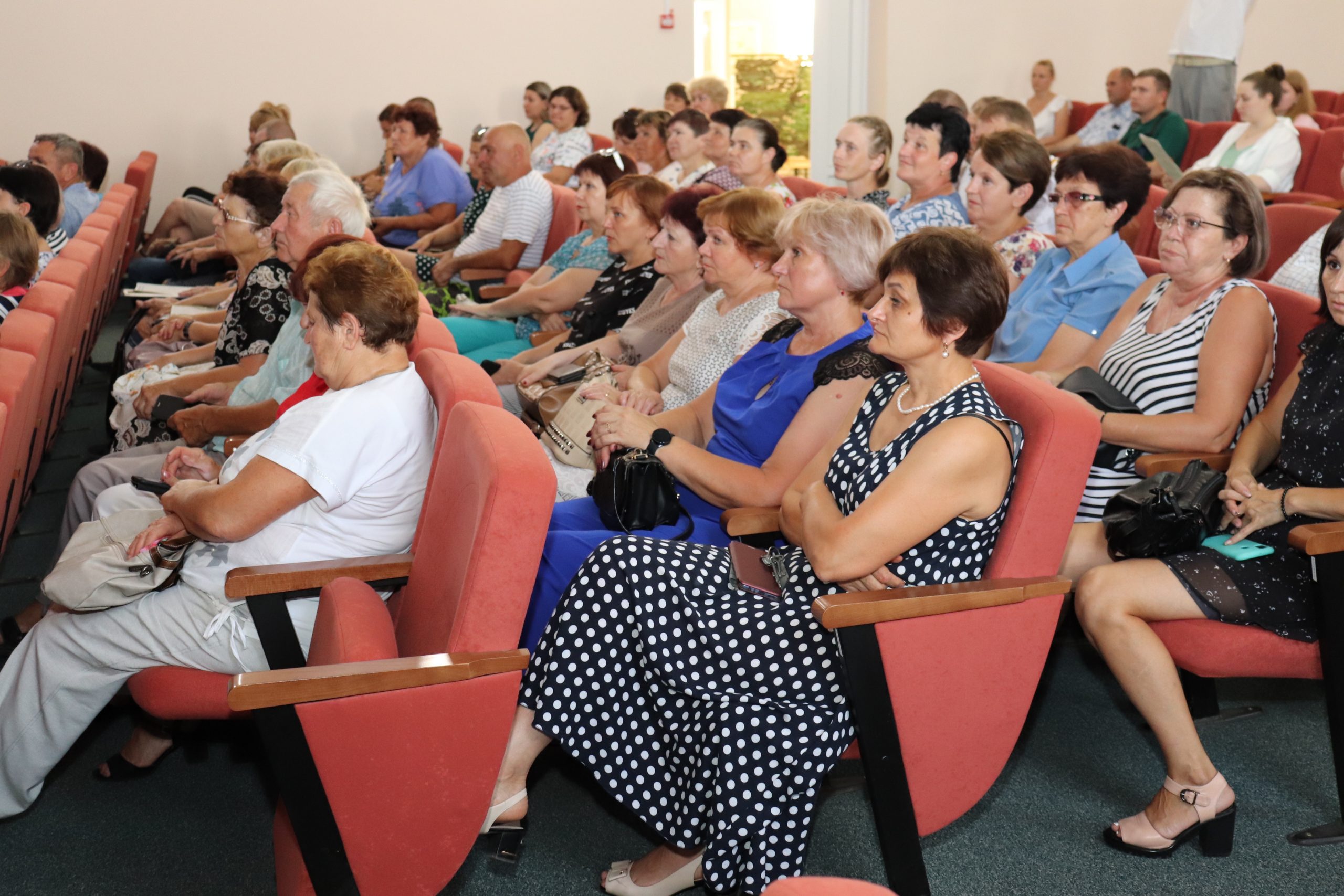 В Староджерелиевской уже к середине сентября проведут капремонт центральной водонапорной башни