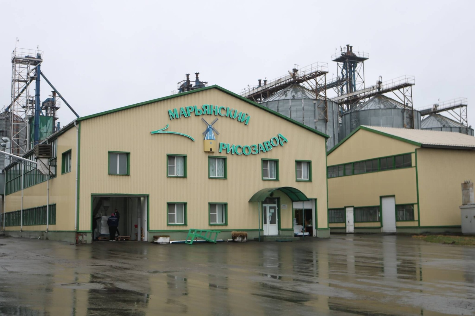 На Кубани начали строить завод по производству диоксида кремния из рисовой лузги