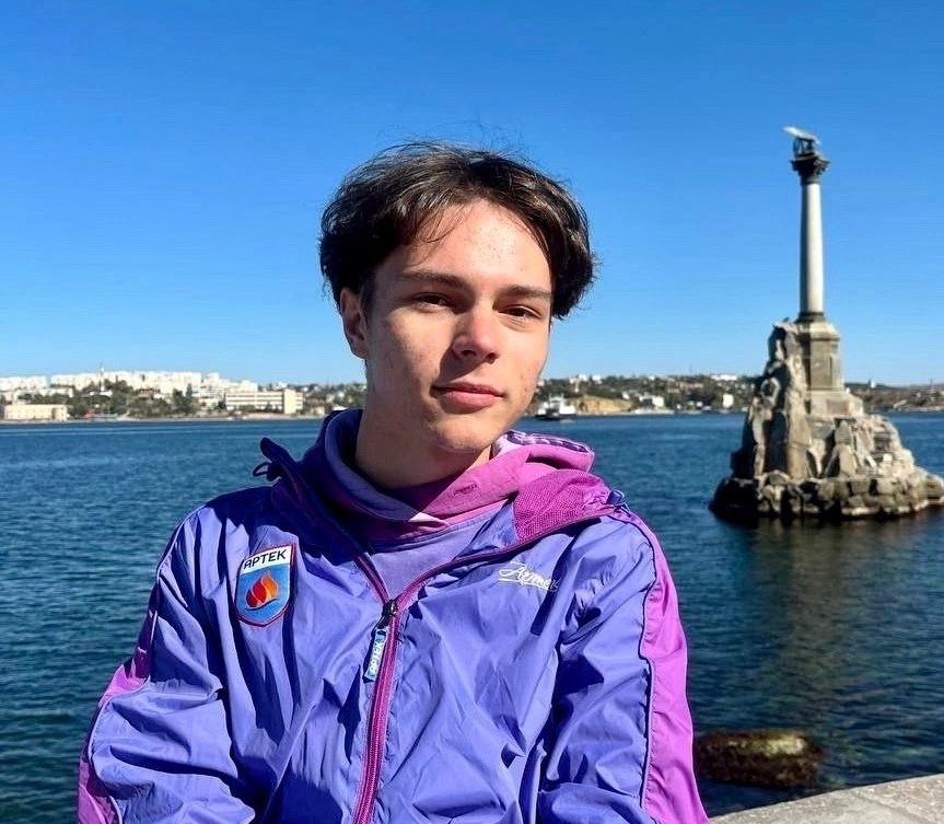 Школьник из Новомышастовской стал финалистом Всероссийского конкурса «Лидер XXI века»