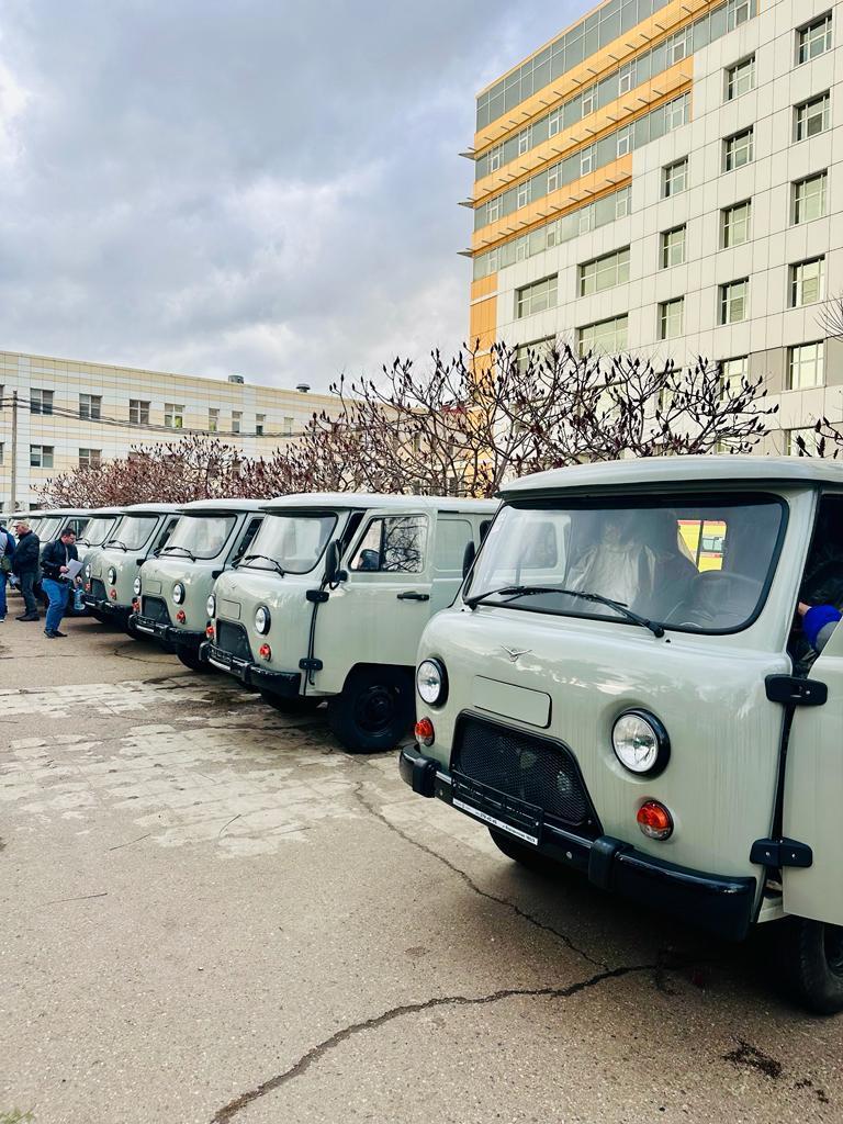 В Красноармейскую районную больницу поступили новые автомобили