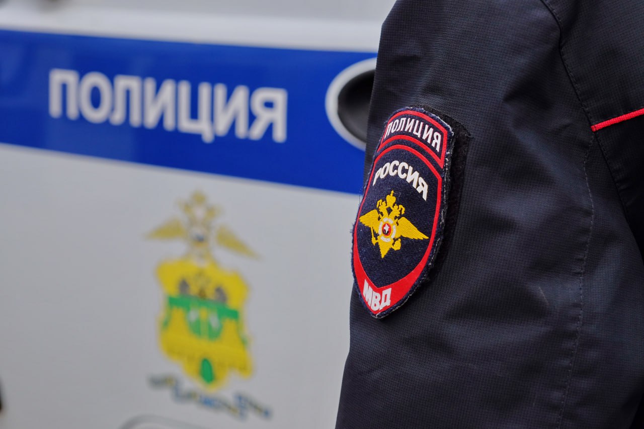 В станице Старонижестеблиевской местный житель пытался угнать автомобиль