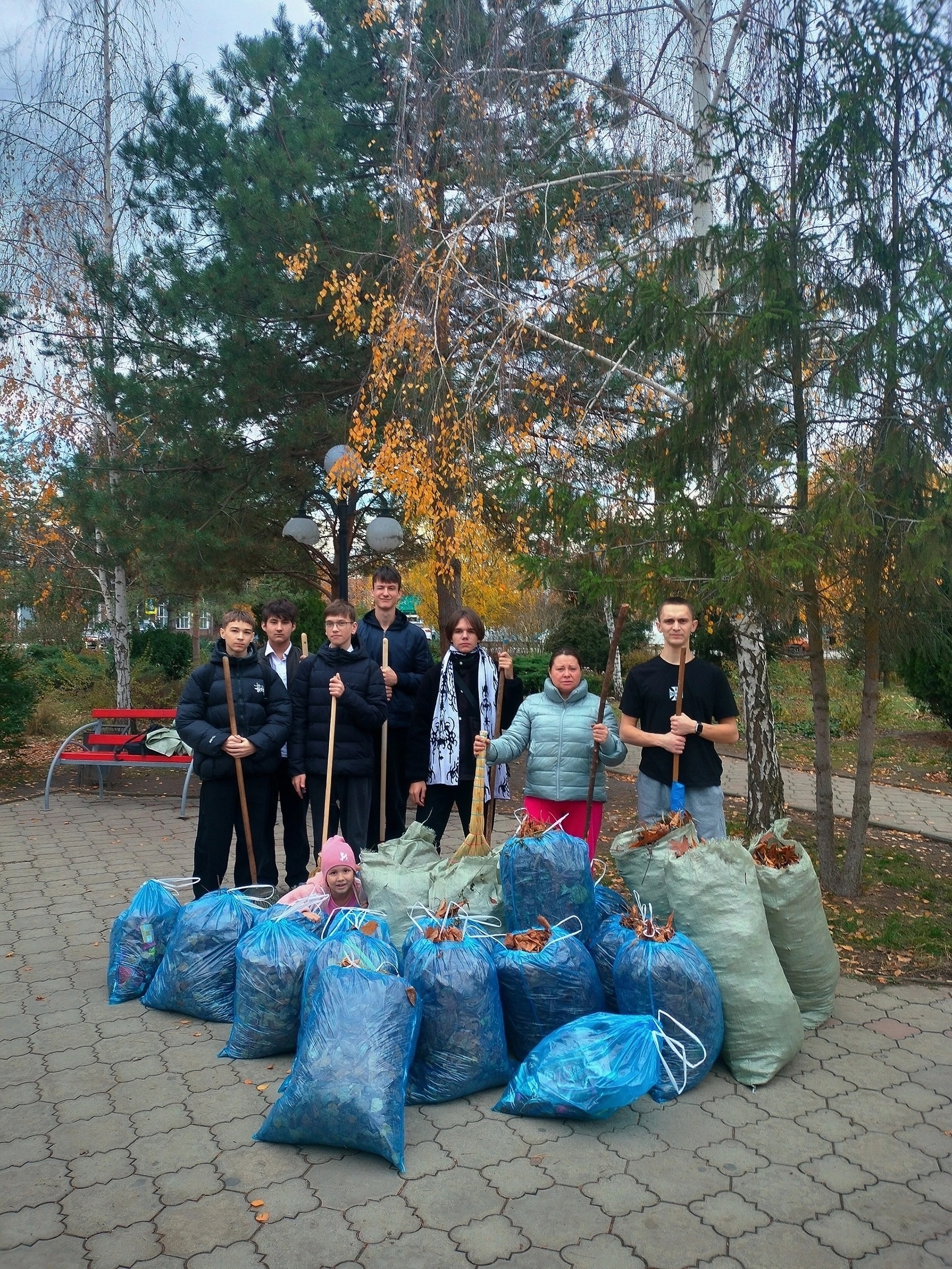 Молодые депутаты Красноармейского района инициировали очередной субботник