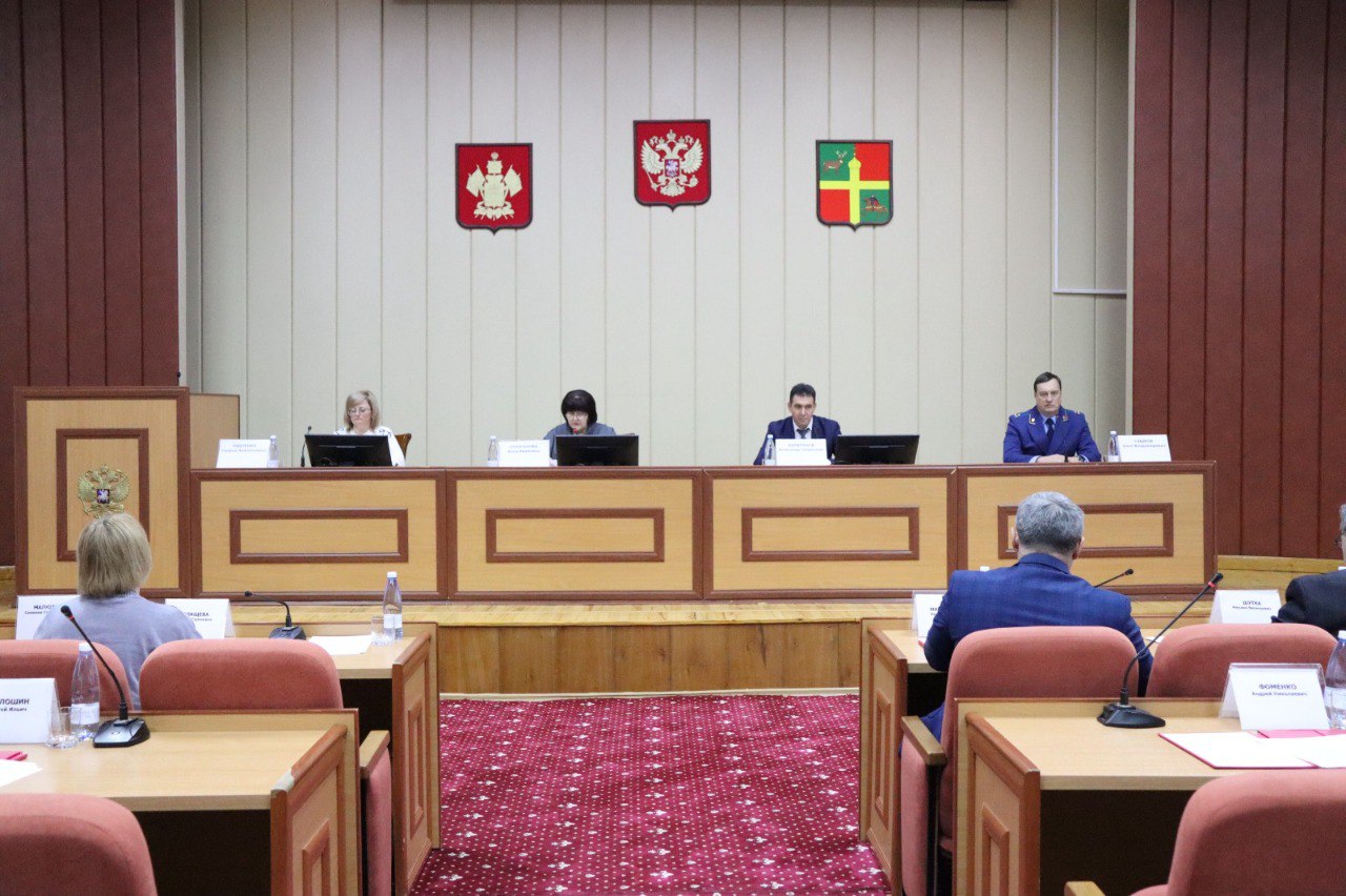 В администрации прошла 69-я сессия Совета депутатов Красноармейского района