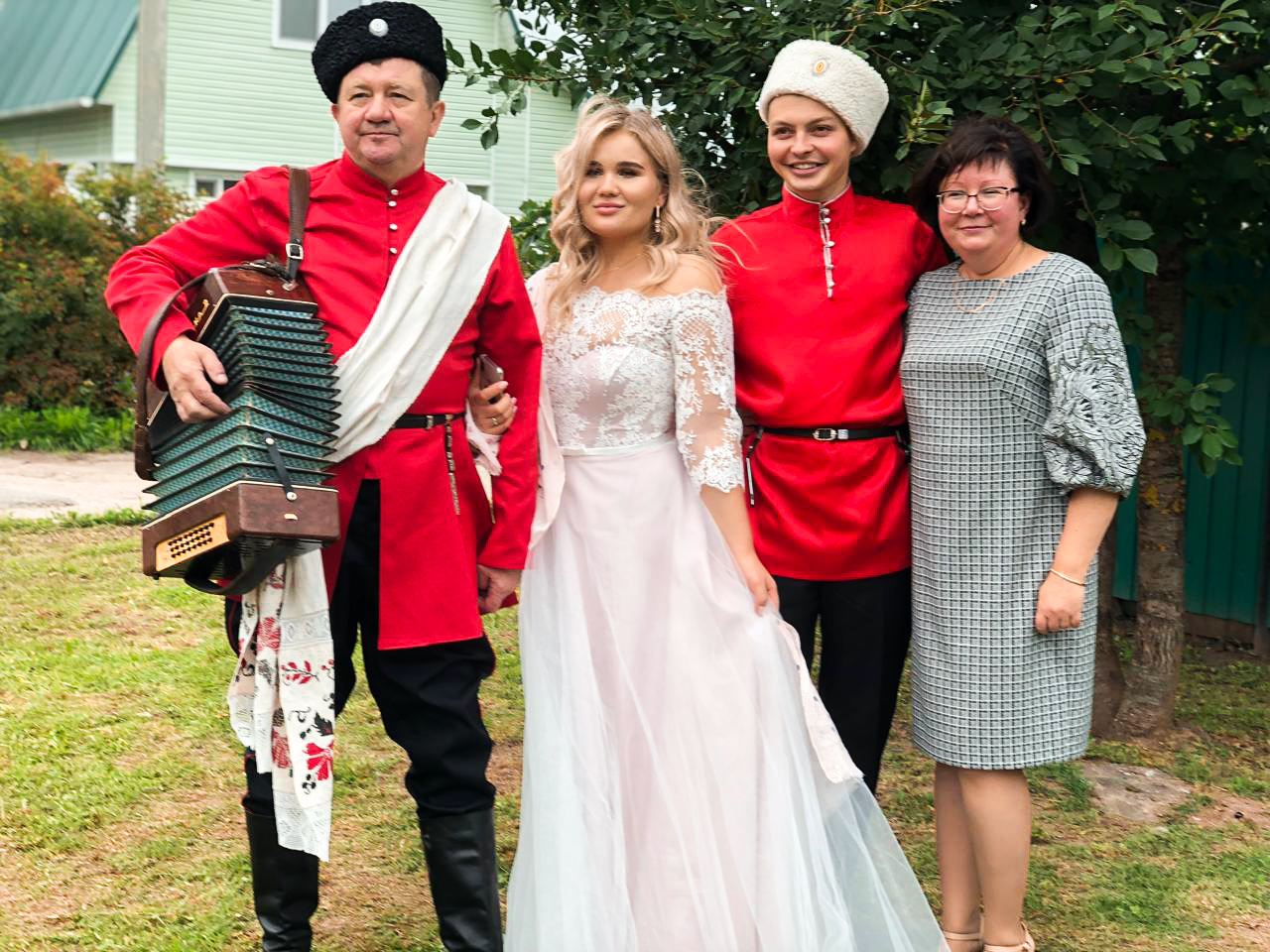 Казак родом из станицы СНСтеблиевской рассказал, как он сватался и женился на татарке