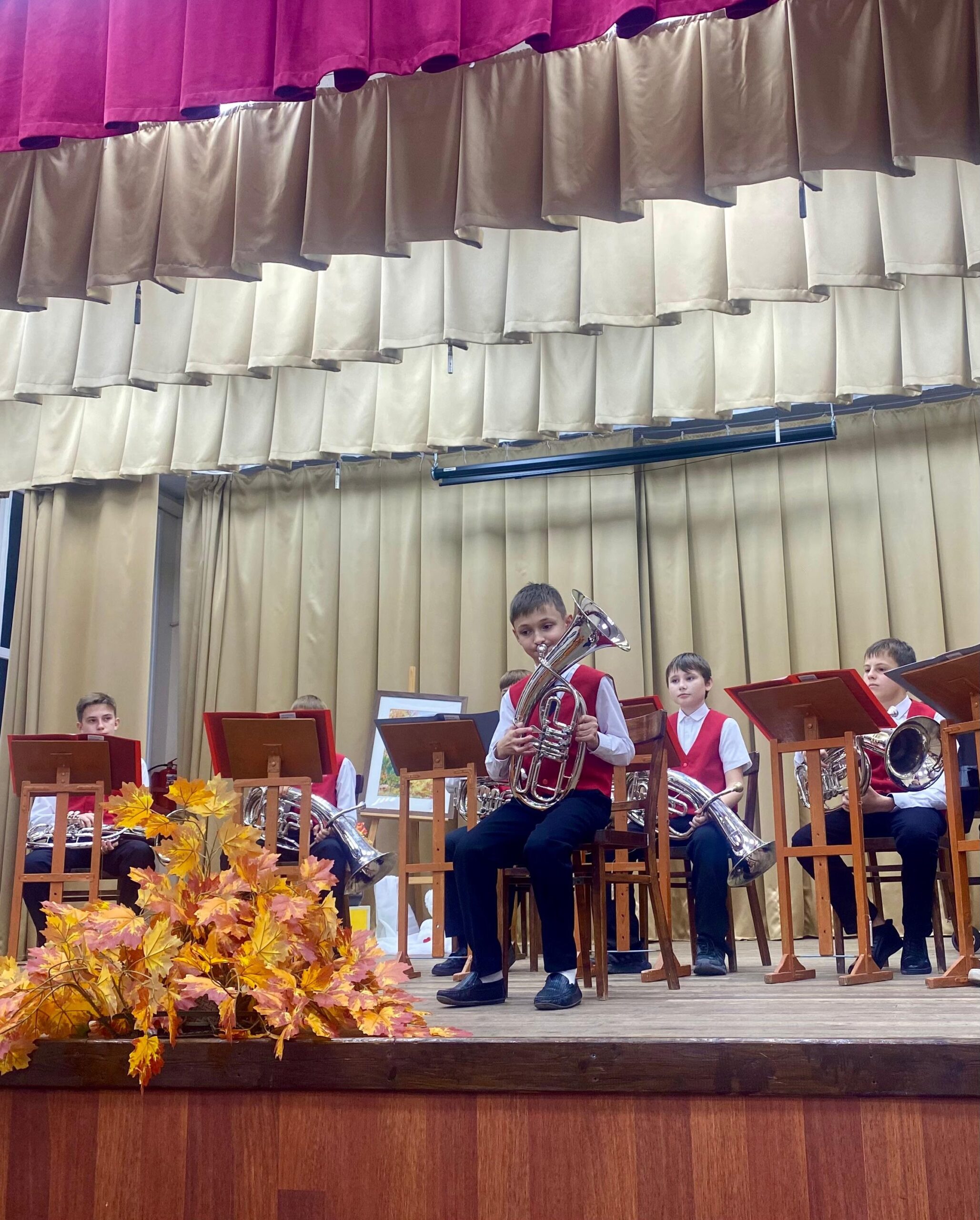 В этом году по нацпроекту «Культура» значительно оснастилась школа искусств поселка Октябрьского