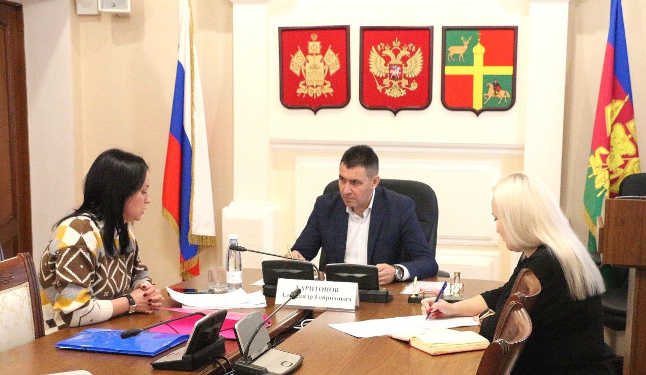 7 человек обратились к главе Красноармейского района во время личного приёма граждан