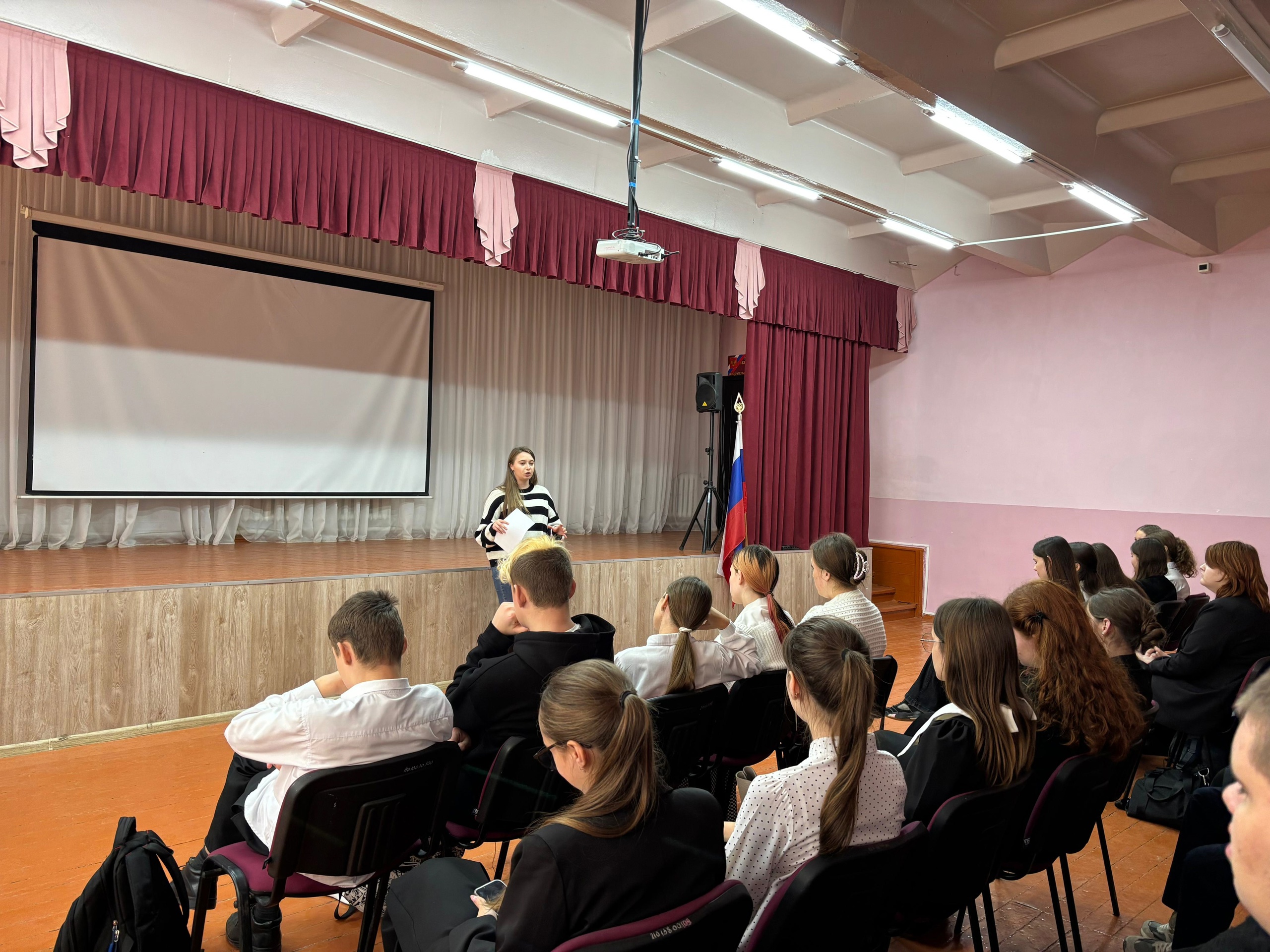 Школьникам из станицы Новомышастовской рассказали, что такое терроризм