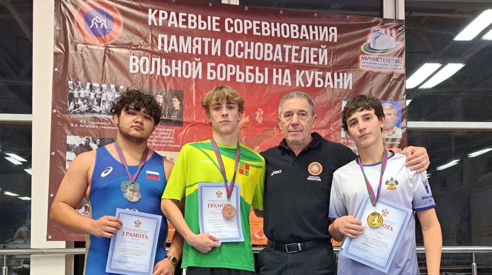 Четыре медали завоевали борцы Красноармейского района на краевых соревнованиях