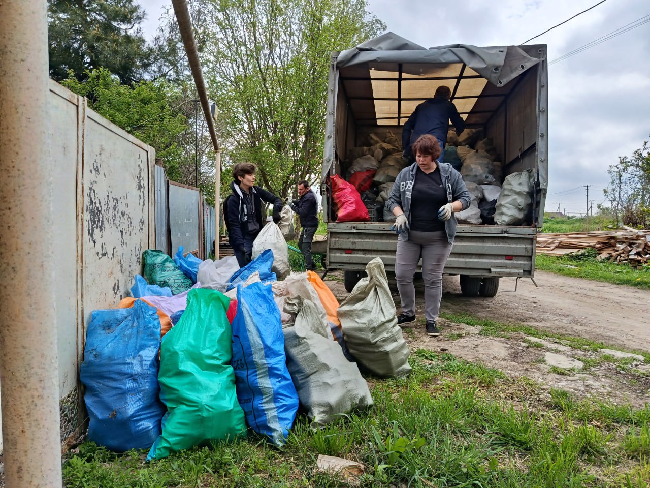 Первая партия стекла отправлена из Марьянской на переработку