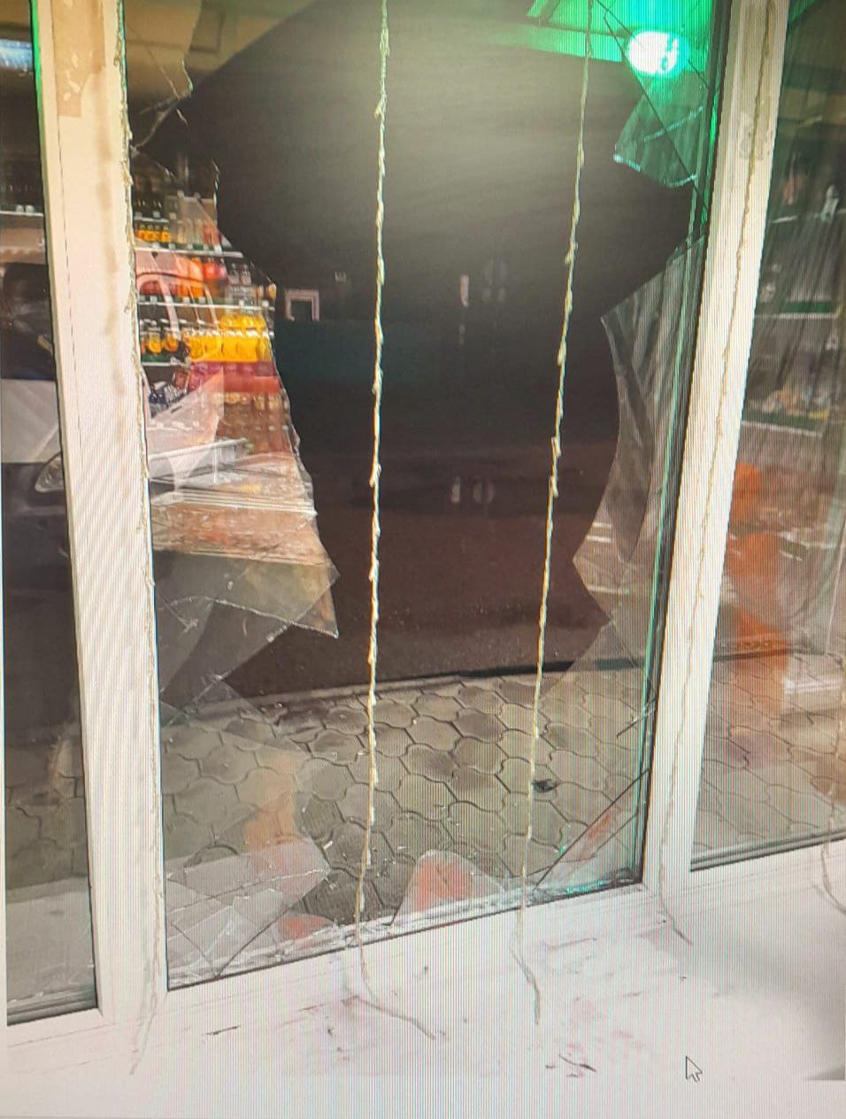 В станице Новомышастовской местный житель «обчистил» магазин