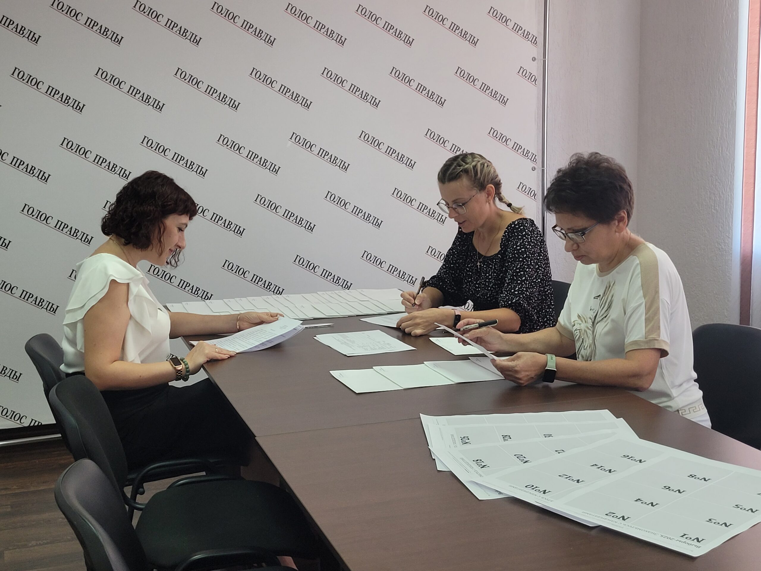 В редакции газеты «Голос правды» прошла жеребьевка по распределению печатной площади