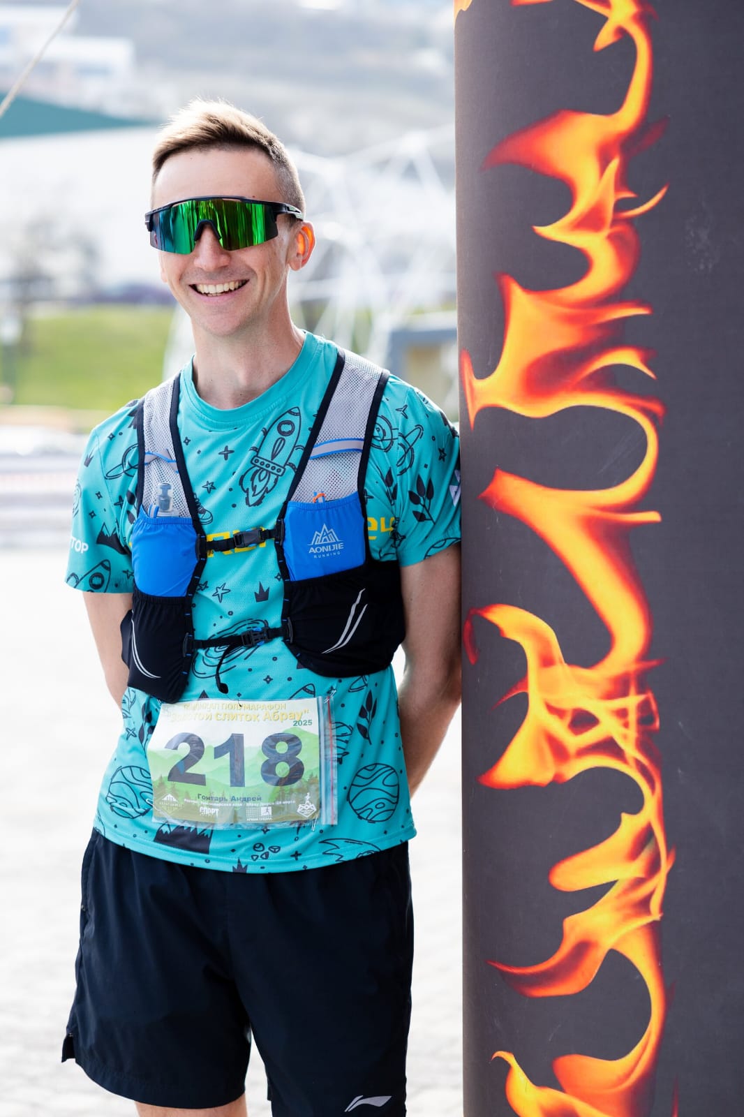 Новомышастовец Андрей Гонтарь выиграл гонку в горном марафоне «Фишт-O-RUN — 2025»