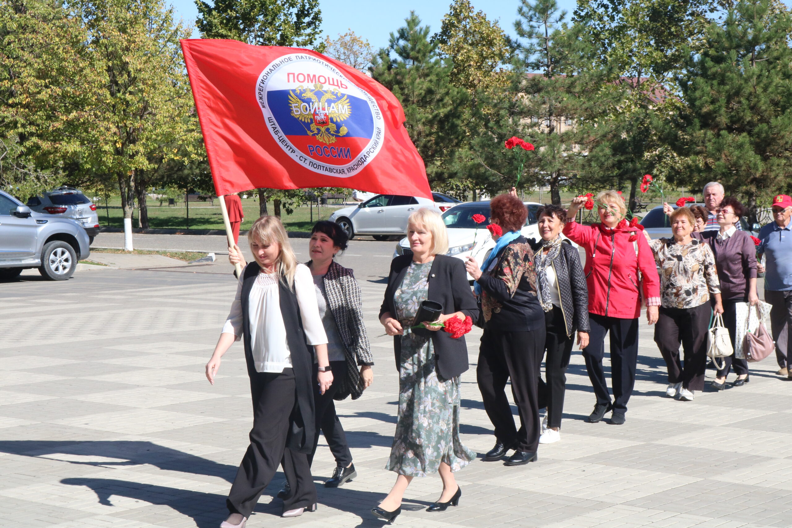 В Полтавской с яркой демонстрации стартовал III районный фестиваль любительских объединений представителей серебряного возраста