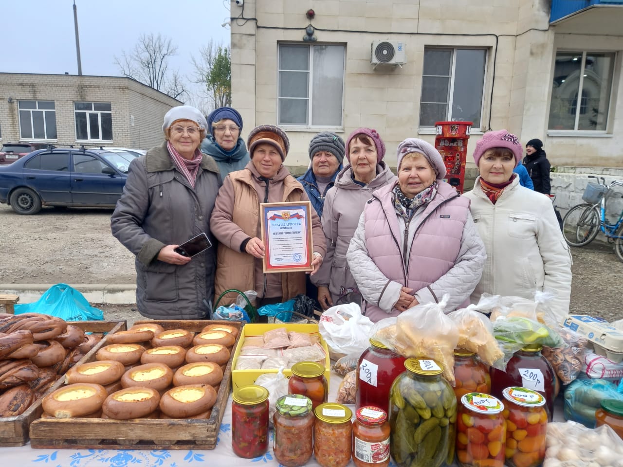 220 тысяч рублей собрали в Марьянской на благотворительной ярмарке в помощь СВО