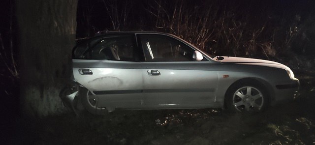 На трассе Тимашевск — Полтавская иномарка вылетела в кювет: пострадала женщина