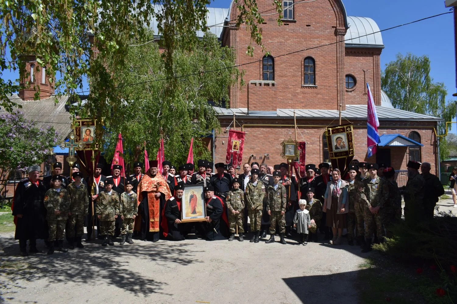 В Михайло-Архангельском храме  прошли памятные мероприятия, посвященные Дню реабилитации кубанского казачества