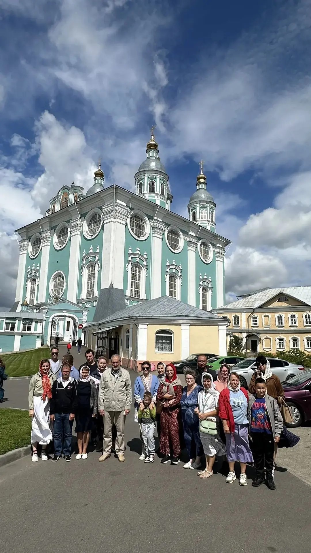 Казаки Трудобеликовского ХКО и прихожане Михайло-Архангельского храма продолжают путешествие по святым и памятным местам России